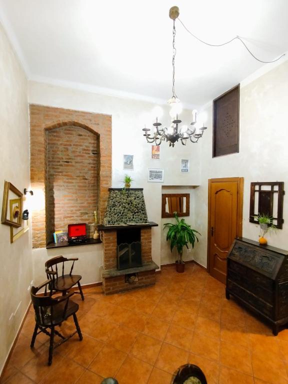 La Casa del Camino, Torino