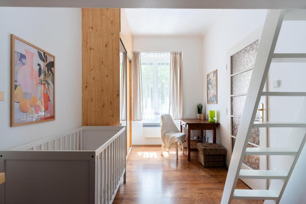 Cozy Jungle Apartment, Prag