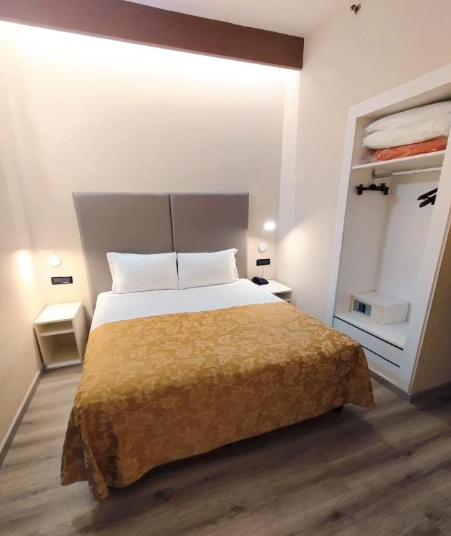 Hotel Continental - 1