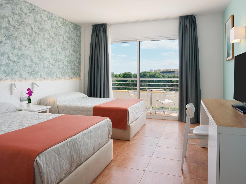Ponient Pirámide Salou by PortAventura World - Available rates with tickets to PortAventura Park & Ferrari Land - 2
