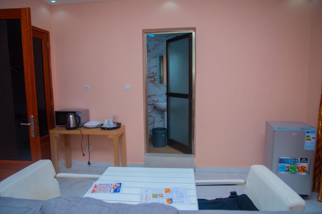 Ndar standing, Saint-Louis