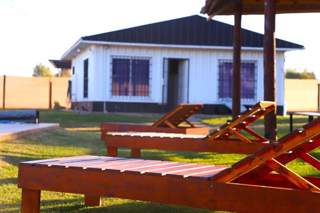 Cabaña con pileta y gran parque en Mendoza AZUL - 2