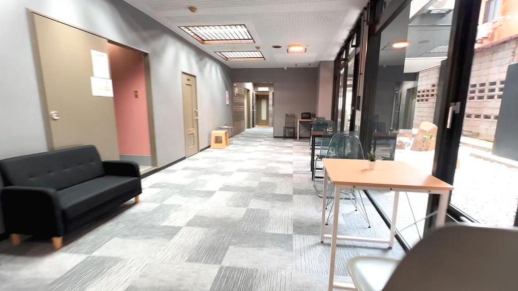 心斎橋難波関空直通Ambers 2206, Ósaka