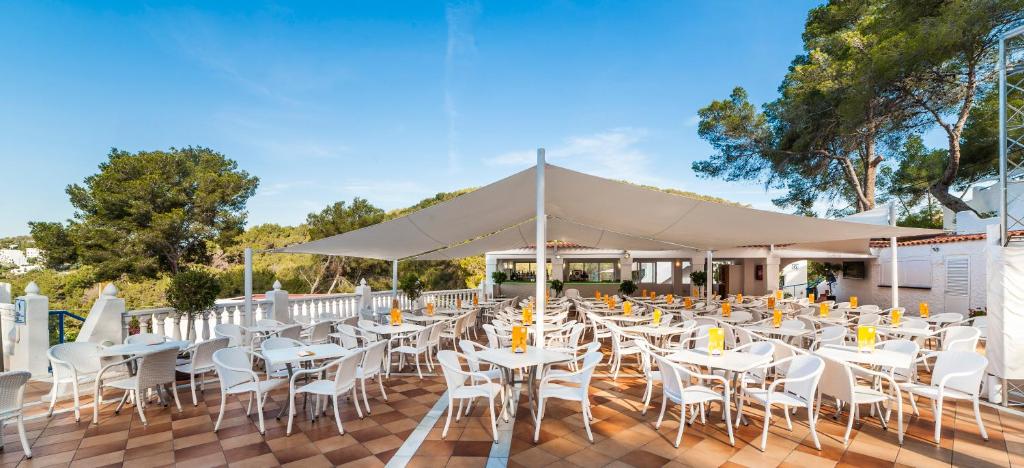Globales Montemar — Restaurant & bars in Santa Eulalia, Balearic Islands