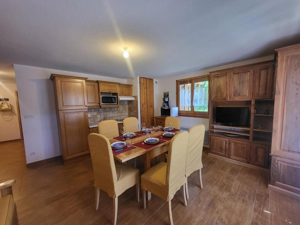 Appartement 3 pièces avec grande terrasse, garage et équipements modernes à Montgenèvre - FR-1-266-210 - 1