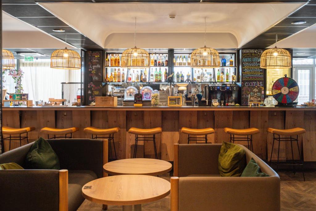 Bar/lounge