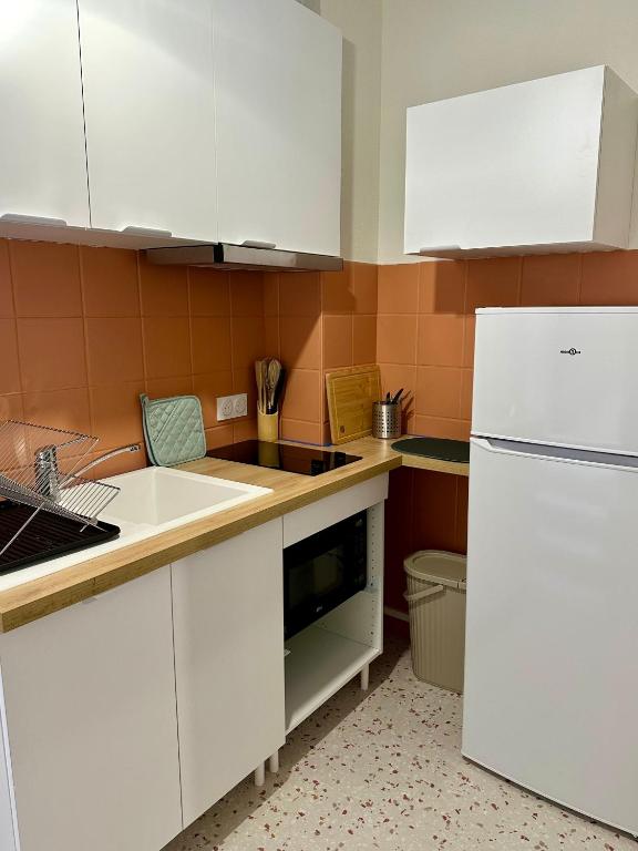 Une terrasse à 200m de la cathédrale - 4 personnes - logement entièrement rénové - 5