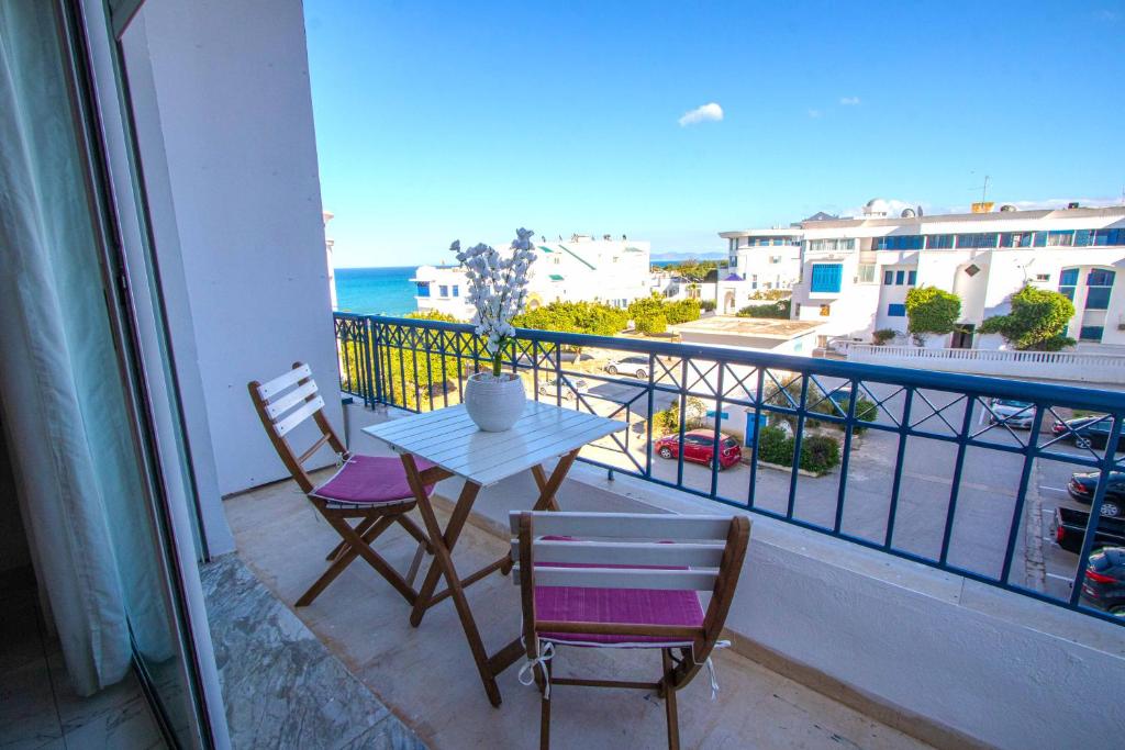 Latitude Palace - un cocon face à la mer, Bin Rhilouf