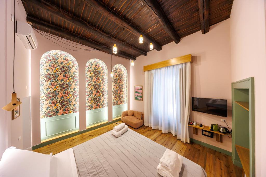 The Tribunali Apartments - Entire Apt - By HouseinNaples - 2
