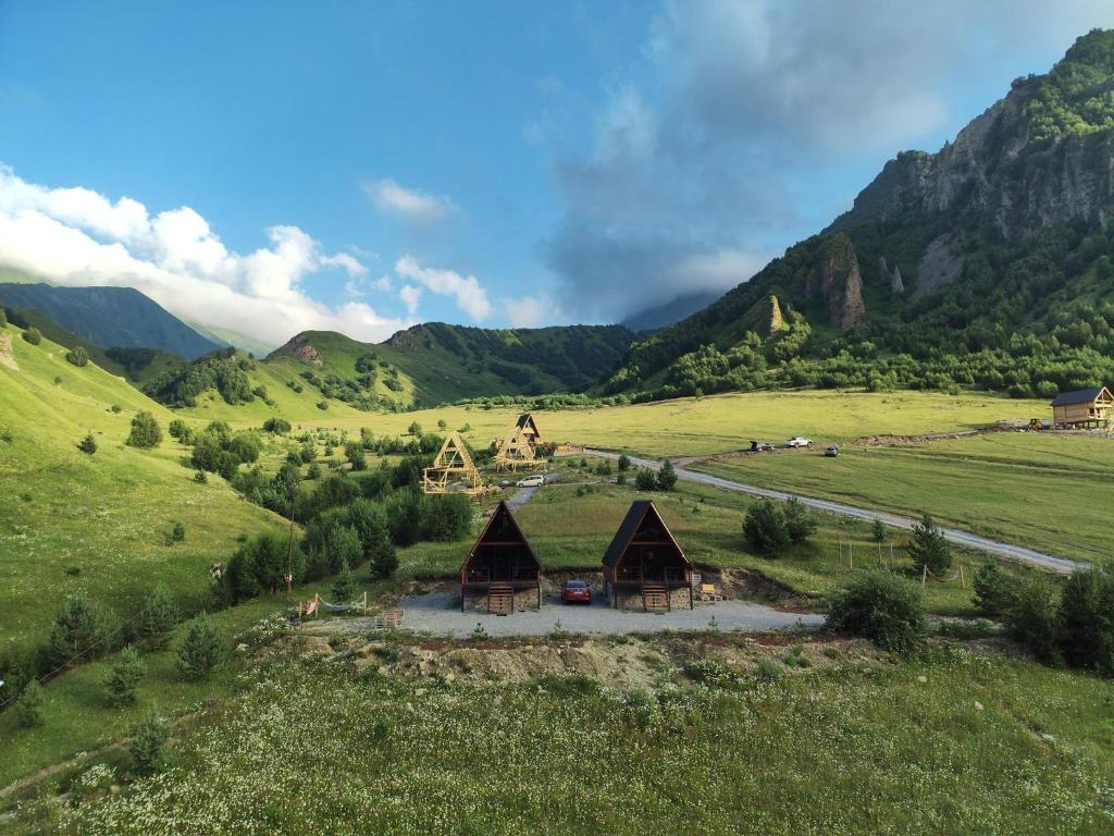 Gagma chalets, Stepancminda