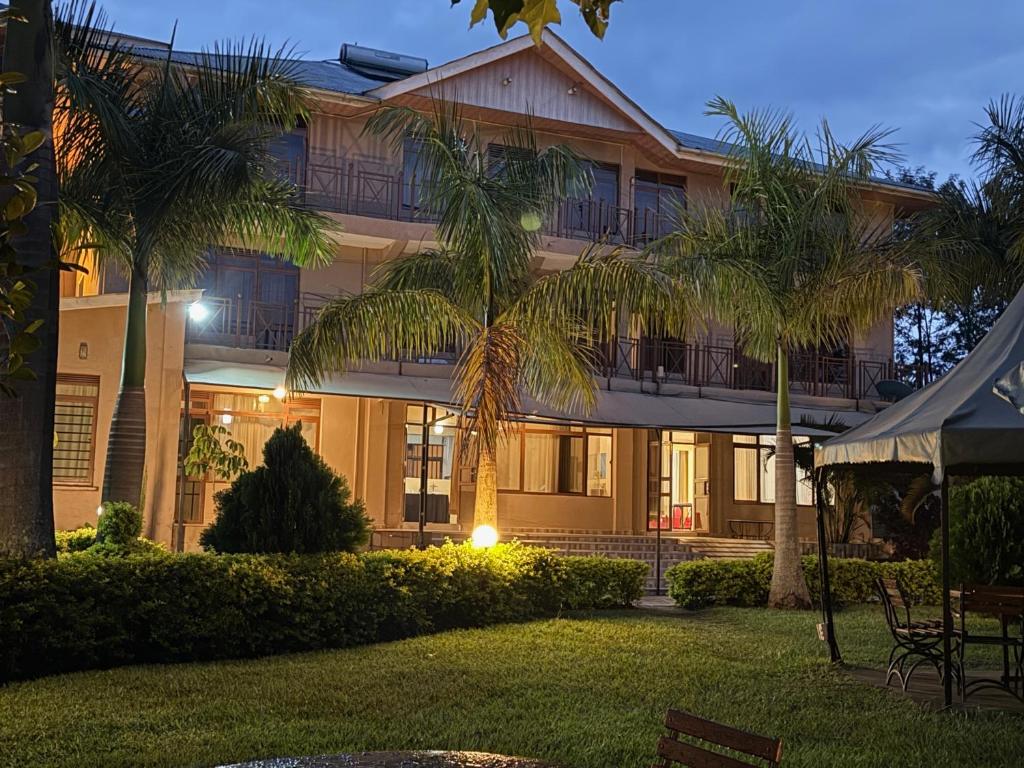 Lantana Comfy, Kakamega