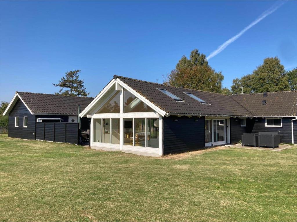 1067-Stege-Ulvshalevej-117, Stege