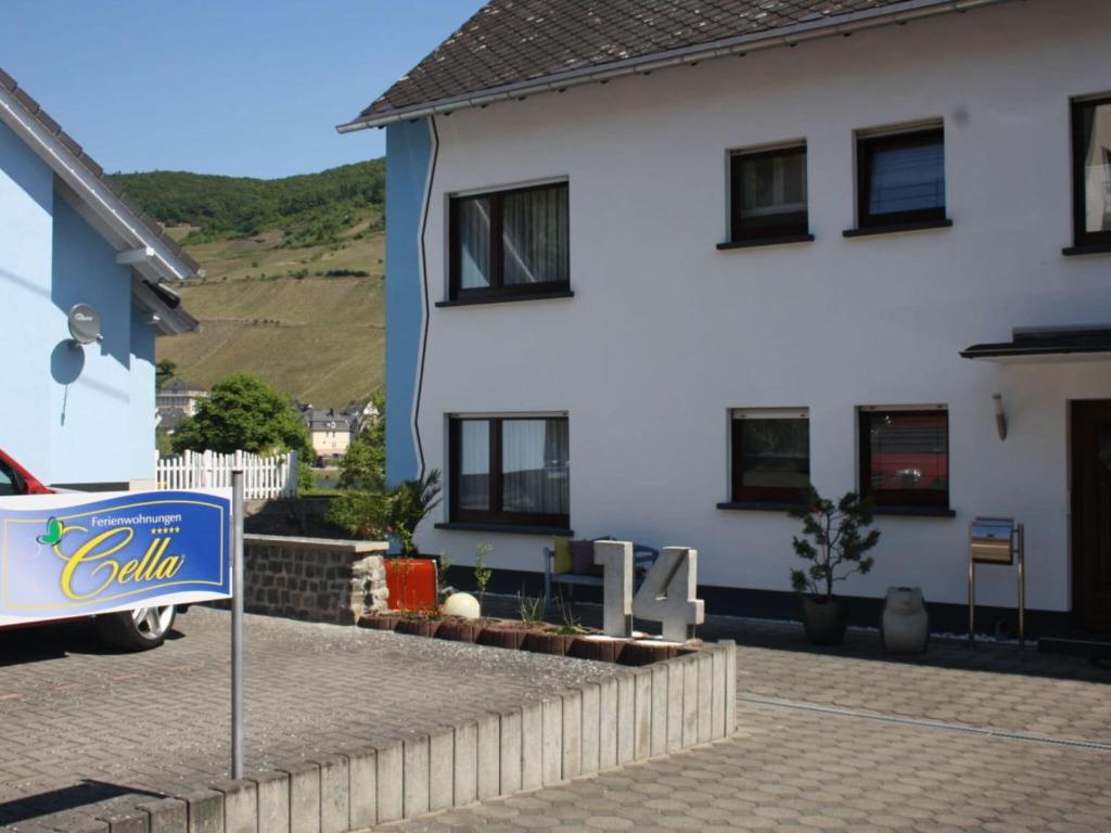 Tranquil apartment in Zell-Kaimt, Zell an der Mosel