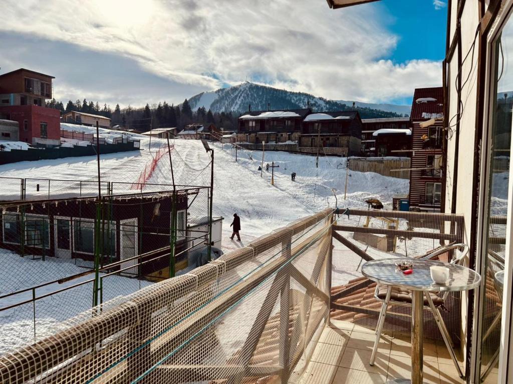 Bakuriani Mgazavrebi block 2 apartment 207, Bakuriani