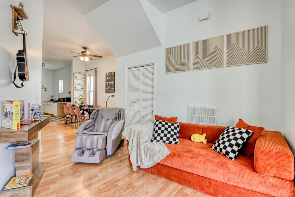 Monthly Stays! - 4 King Beds - Sleeps 14 - Projectors - Starland - Massage Chair - Games, Savannah