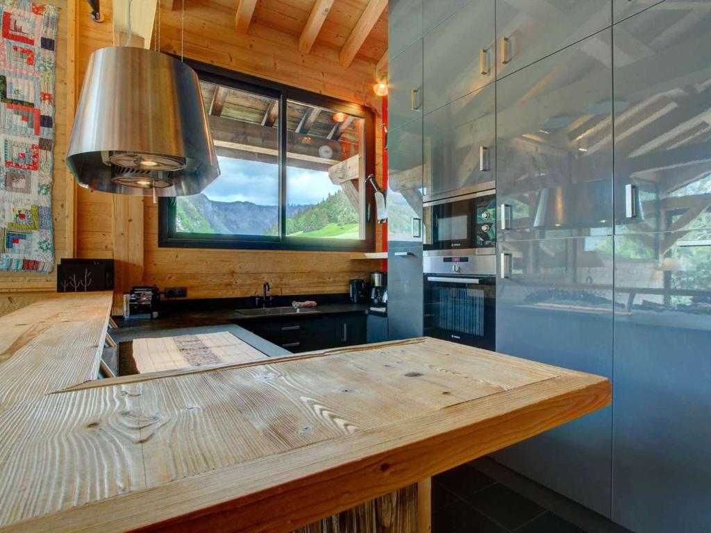 Chalet de luxe au pied des pistes avec jacuzzi et WIFI - FR-1-524-139 - 2
