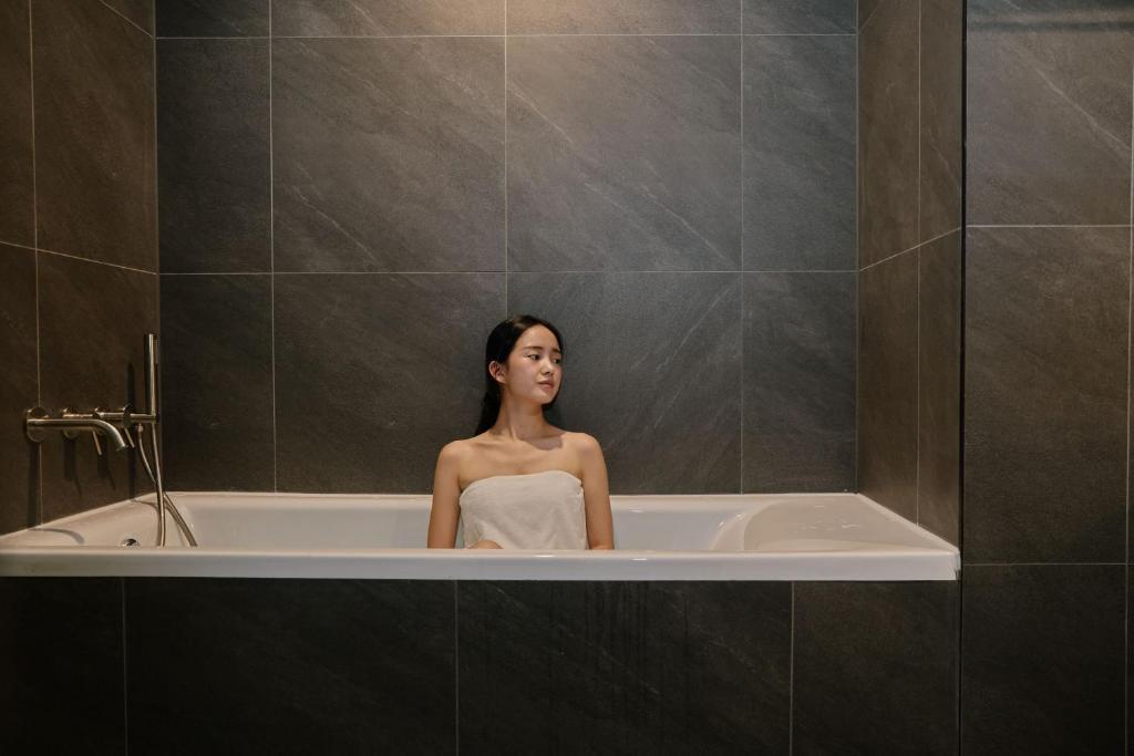 온수 욕조