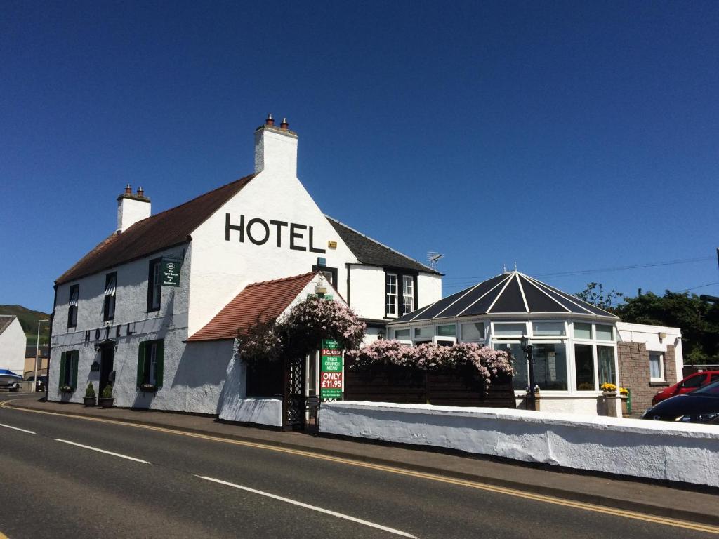 The Upper Largo Hotel &amp; Restaurant — Hotel in Lundin Links