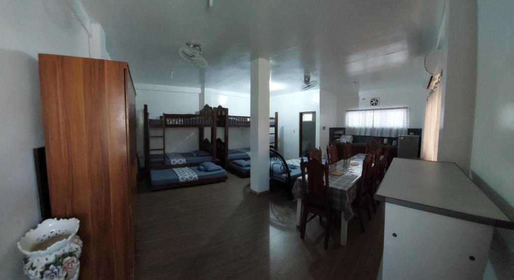 Casa Caxandra, Sampong