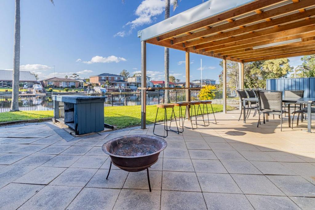 Waterfront on Cater, Sussex inlet