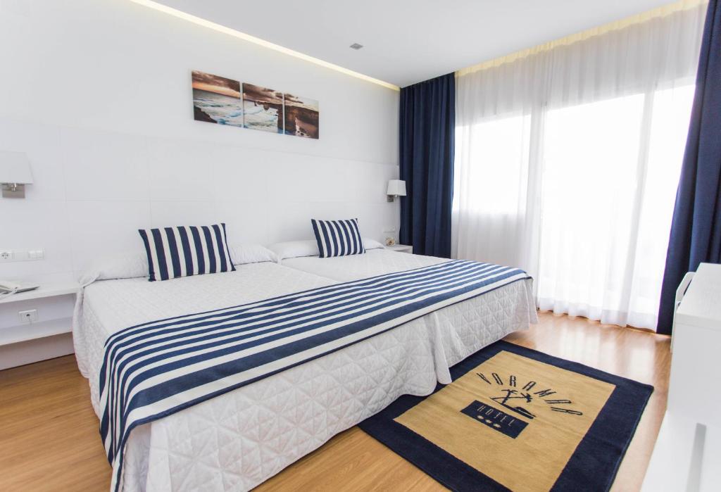 Hotel Voramar — Hotel rooms in Benidorm, Valencian Community