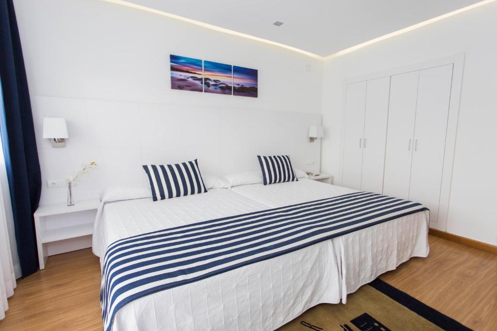 Hotel Voramar — Hotel rooms in Benidorm, Valencian Community