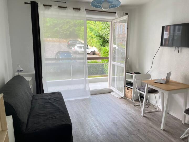 Anabel - résidence calme et protégée , appart avec balcon, proche du centre ville et de la plage - 2