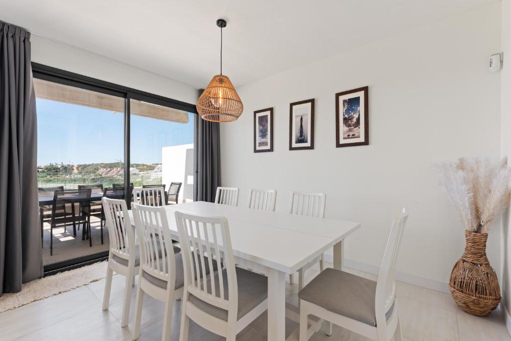 Penthouse moderne et cosy pour vos vacances accessible à pied depuis la plage - 4