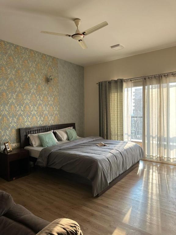 Spacious 2 bhk with workspace & kitchen - TPP Homes, Bengalúr