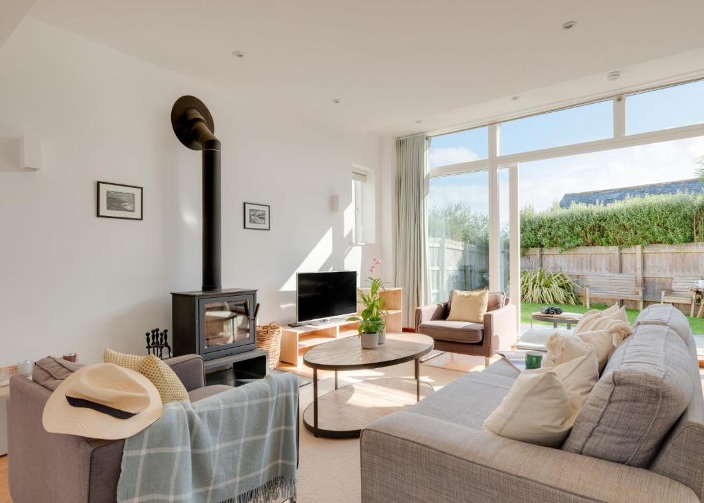 3 The Sands, Polzeath