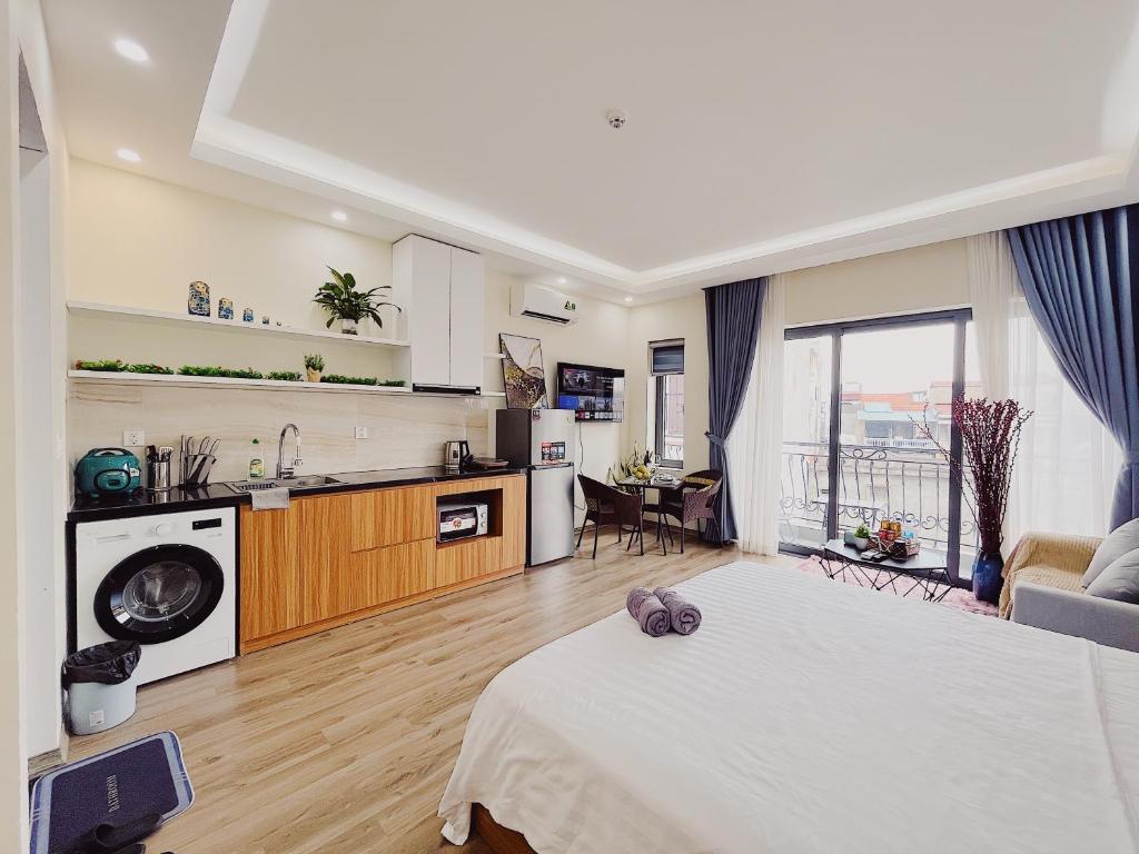 Westlake Serene Apartment - 1