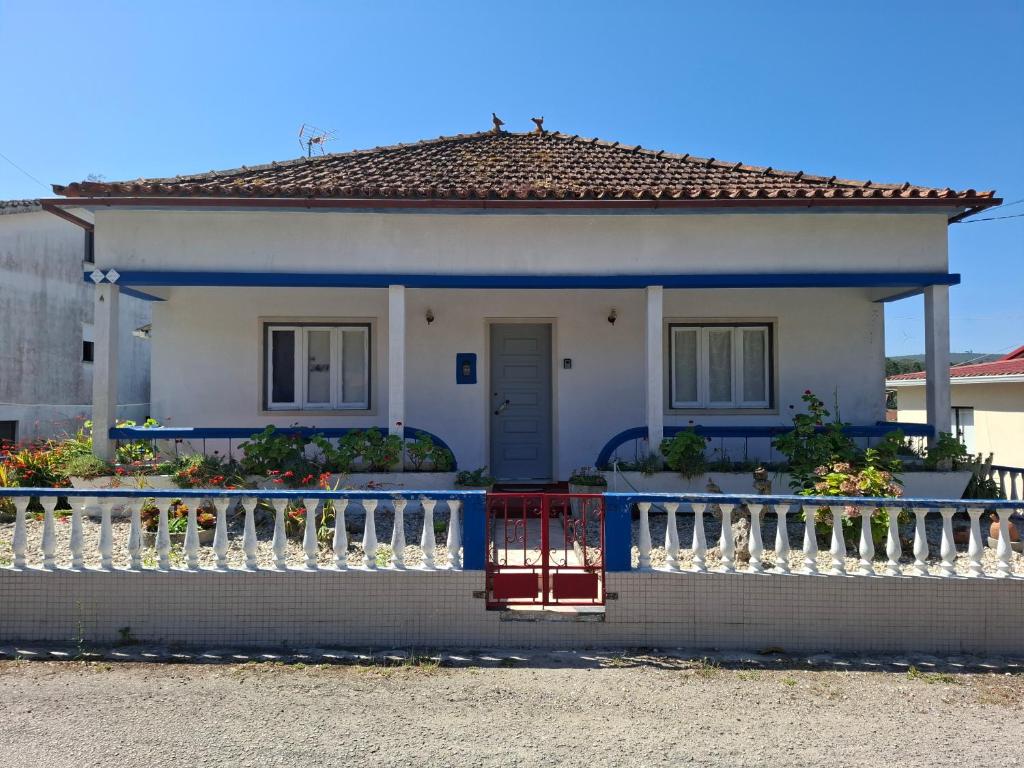 Casa do Vale, Arrabal