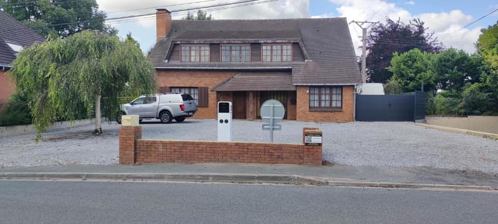 L'Emmanuella, Isbergues