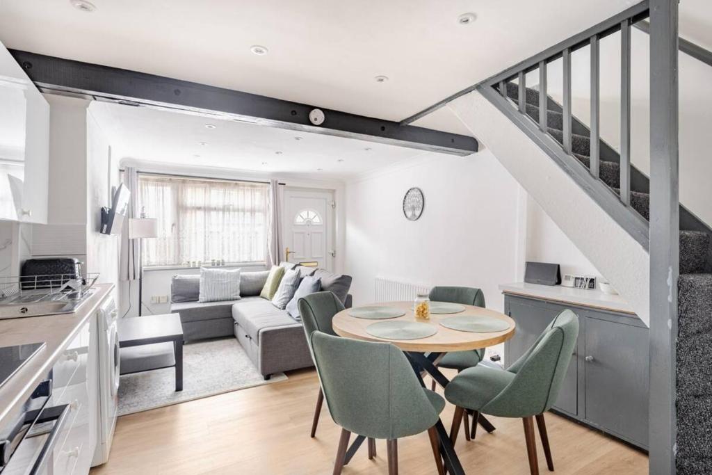 The Barack Nest Colchester, Colchester