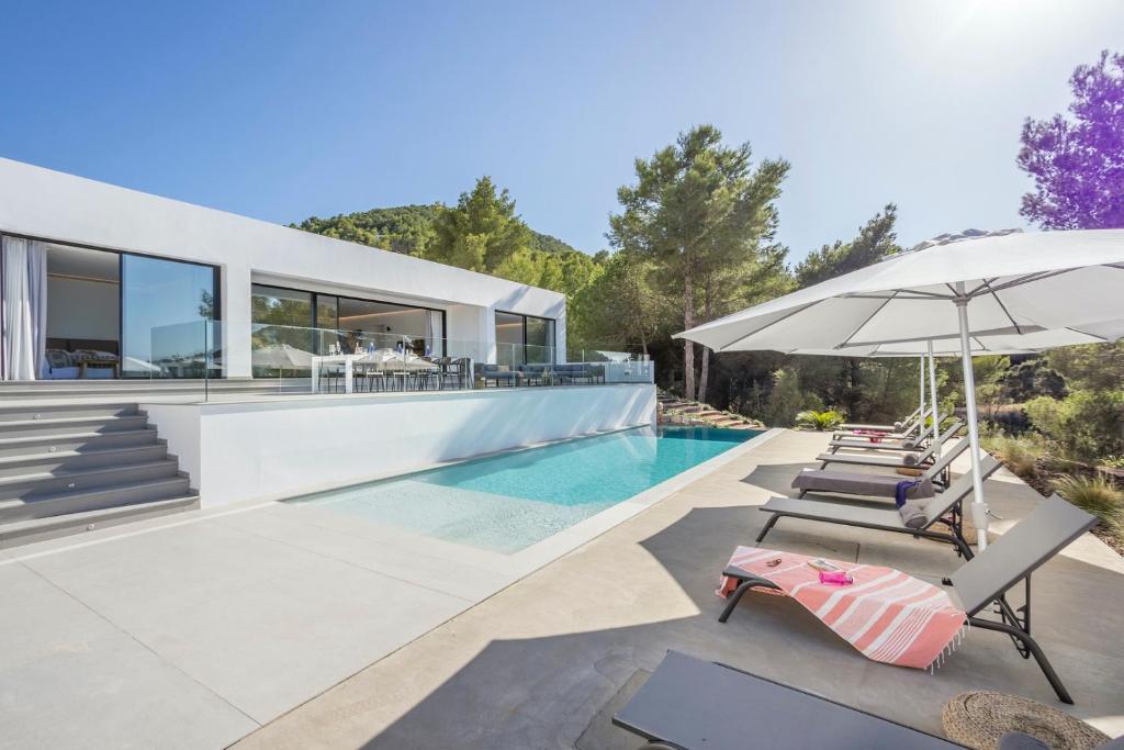 Spectacular 5 Bedroom Villa Oasis in Ibiza, 1066 - 2