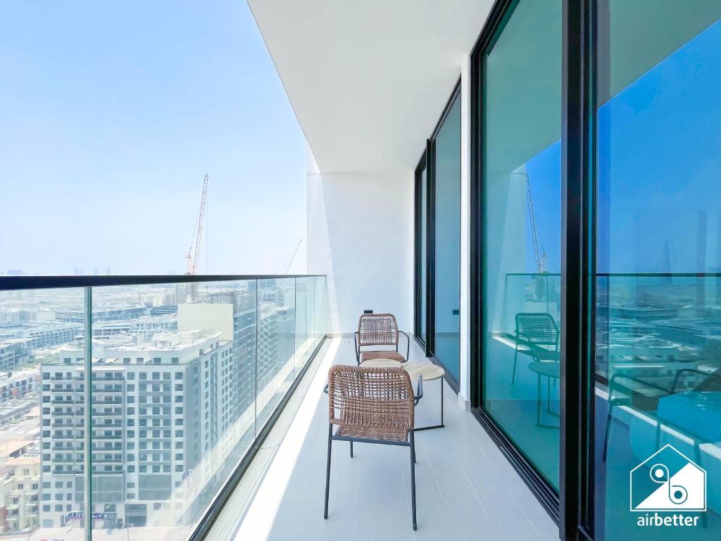 Chic Binghatti Amber 1BR l Balcony & Comfort, Dubái
