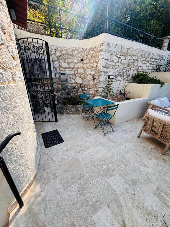 Appartement 1 chambre - grande terrasse - 2