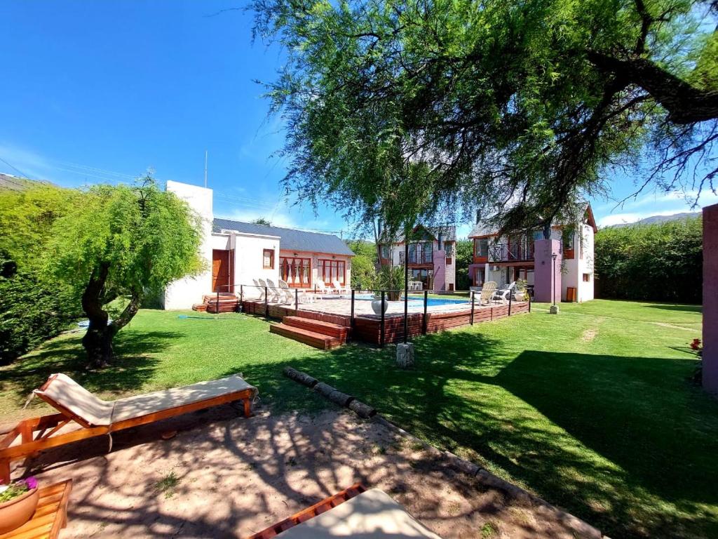 Ayres del Lago Complejo de Cabañas en Potrero de los Funes - 3