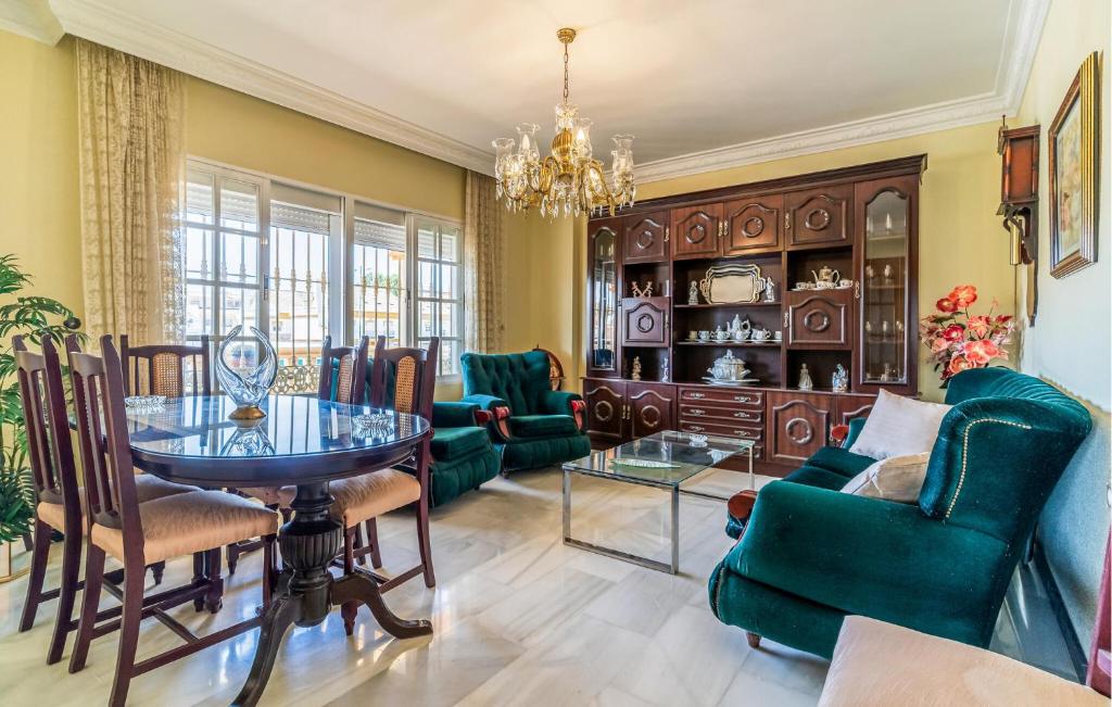 3 Bedroom Amazing Apartment In Torre Del Mar - 3
