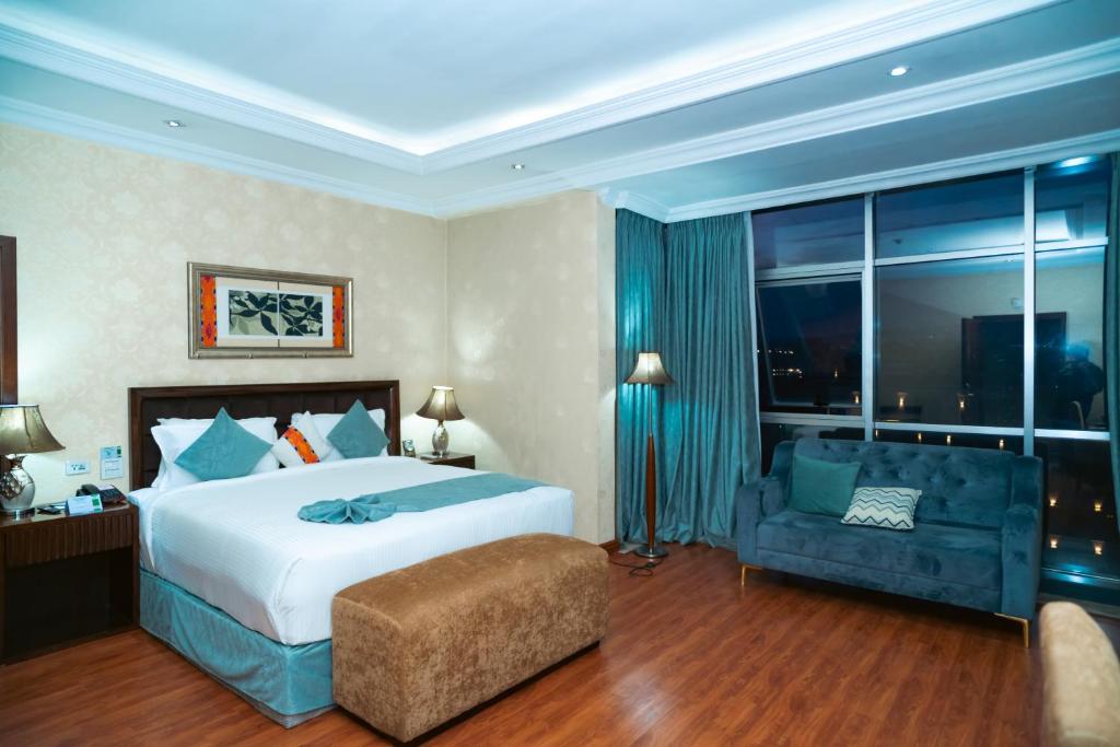 캐피탈 호텔 앤 스파 (Capital Hotel and Spa)