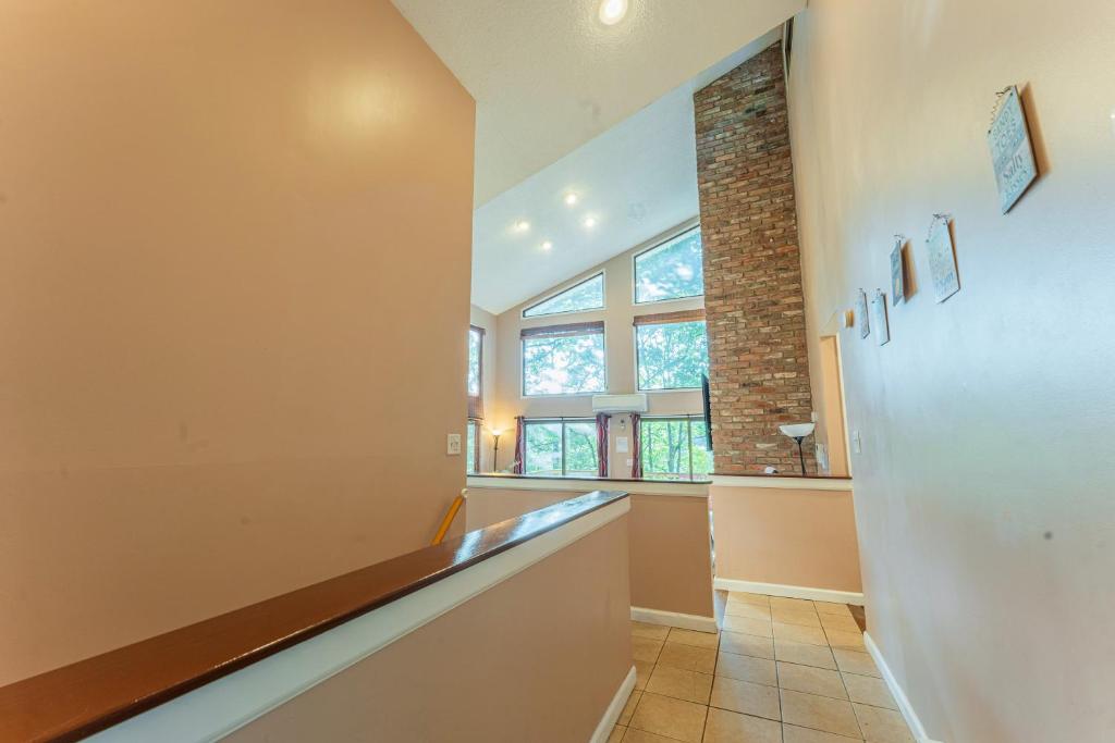 Switch to hosting Peaceful Lakefront Stay, HotTub, Fireplace, Kayaks, East Stroudsburg