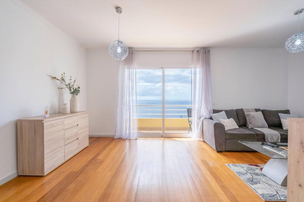 Atlantic View I By GALMI, Santa Cruz