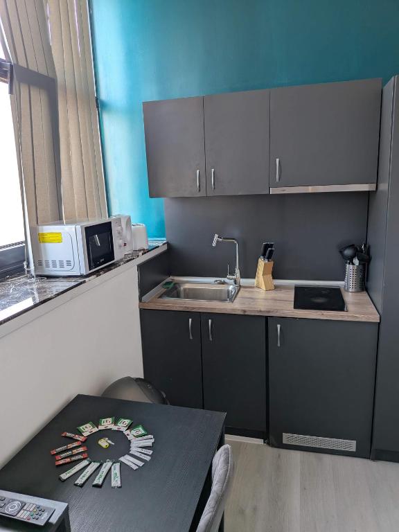 Cosy & Bright Budget Studio in Central Sunderland, Sunderland