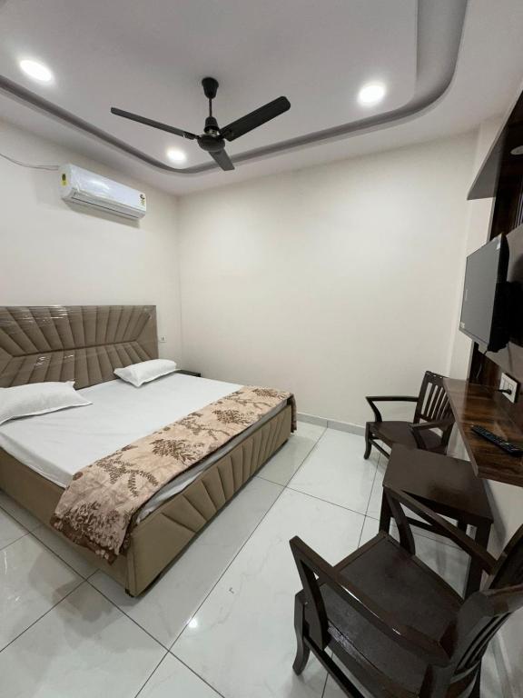 V2 guest house, Jalandhar