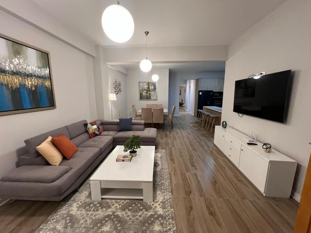 Departamento nuevo, lujoso y espacioso - 3