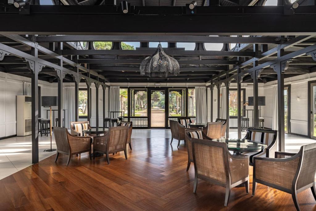 Sala de reuniões / Salões de baile