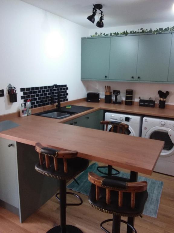 Kingfisher Luxury Tent, Howdales, Louth