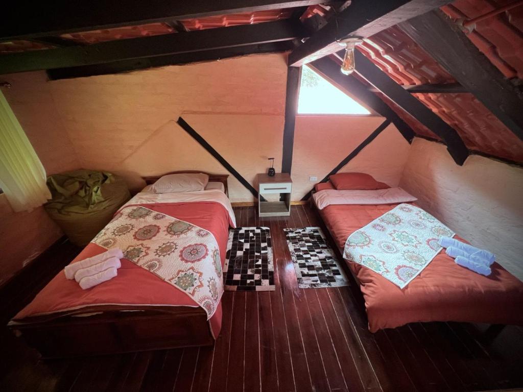 Hospedaje Curiquindi - Mindo Eco Lodge - 5
