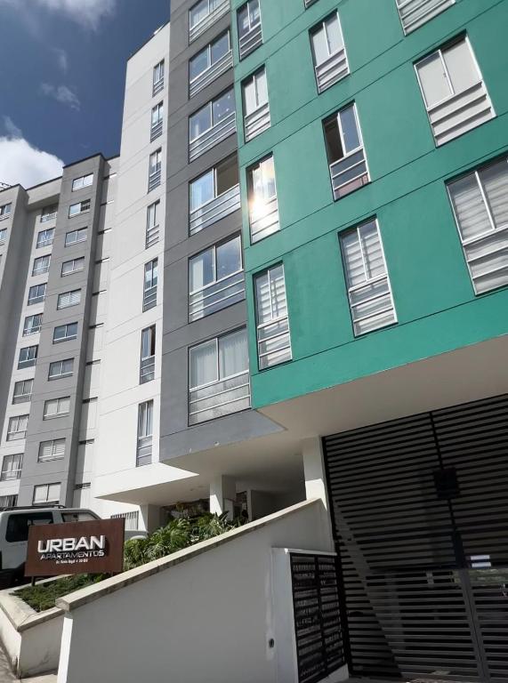 Urban Apartamentos Modernos Full Equipados de 2 y 3 habitaciones Sector CC Fundadores U Autónoma Manizales - 1