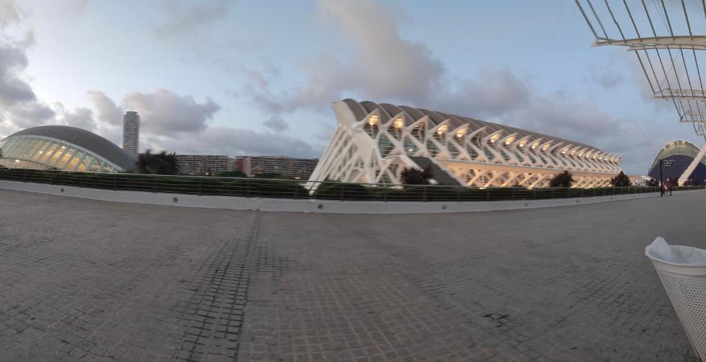 Habitacion cerca a Ciudad de las Artes y las Ciencias - 5